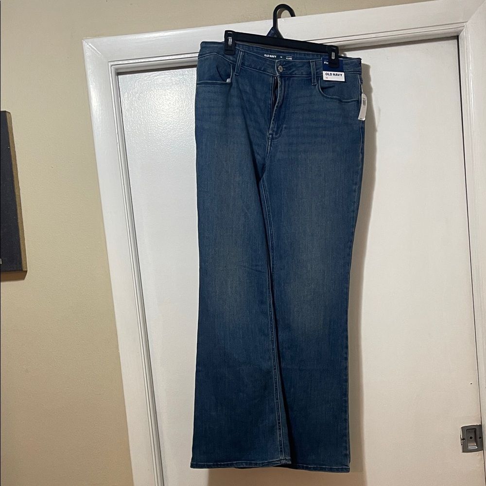 Old Navy Classic Blue Jeans high rise flare size 12 NWT